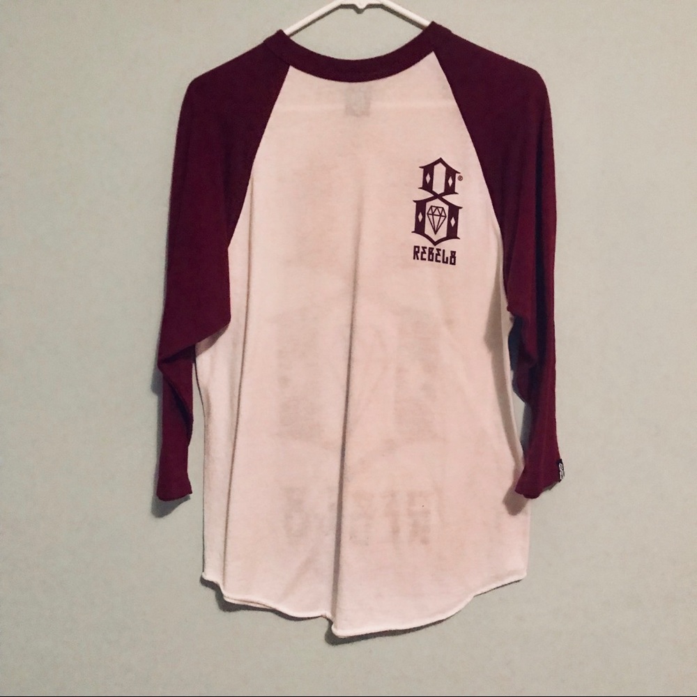 🚫 SOLD 🚫 Men’s Rebel Eight Baseball Tee